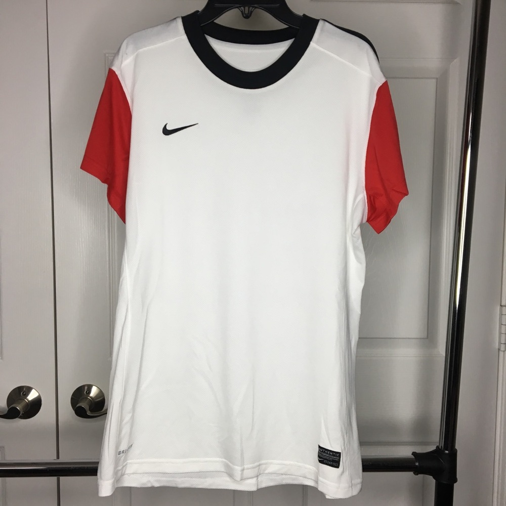 NIKE DRI-FIT SHIRT